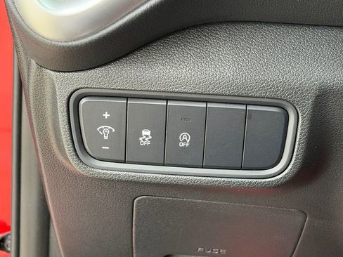 Used 2024 Kia Soul LX w/ Option Group 015 FWD image 15