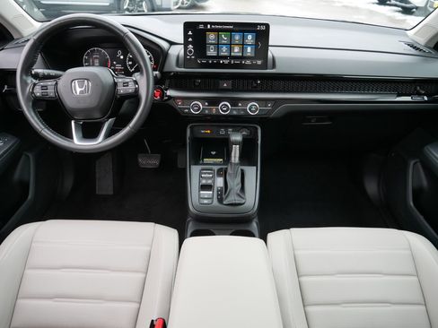 Used 2023 Honda CR-V EX-L image 10