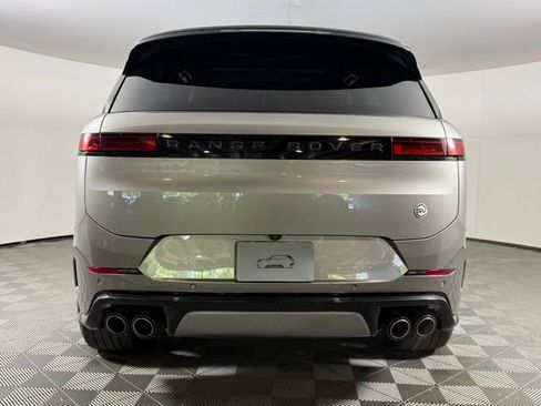 Used 2024 Land Rover Range Rover Sport AWD/4WD image 7