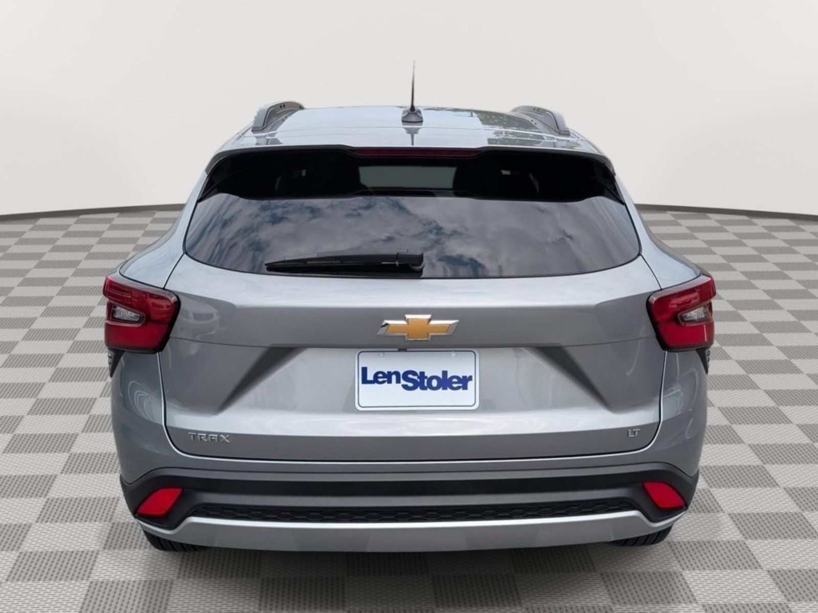 Used 2024 Chevrolet Trax LT w/ Driver Confidence Package FWD image 4