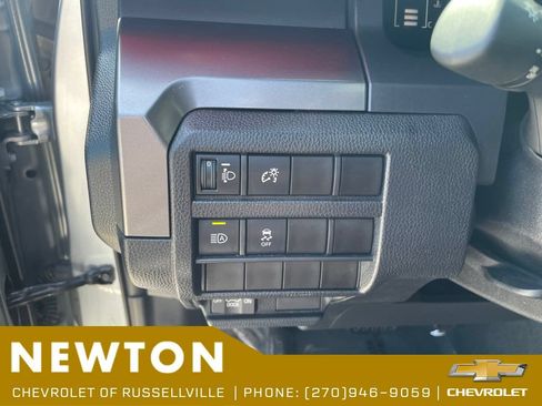 Used 2025 Toyota Tacoma SR5 RWD image 7