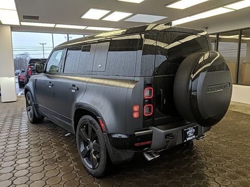 Used 2023 Land Rover Defender 110 Carpathian Edition image 7