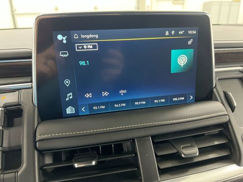 Used 2024 Chevrolet Tahoe Premier AWD/4WD image 14