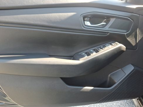 Used 2023 Honda Accord EX image 12