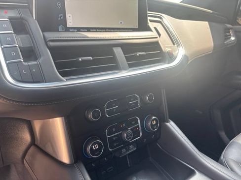 Used 2023 Chevrolet Tahoe Z71 w/ Luxury Package AWD/4WD image 20