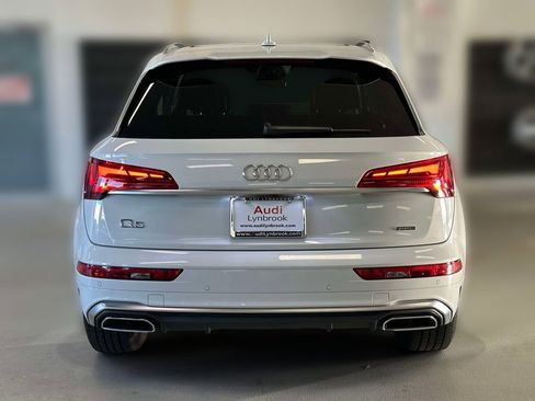 Used 2023 Audi Q5 2.0T Premium w/ Convenience Package AWD/4WD image 5