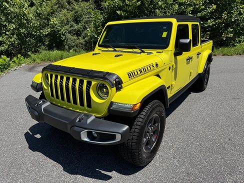Used 2023 Jeep Gladiator Sport AWD/4WD image 2