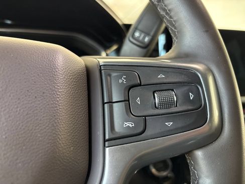Used 2025 Chevrolet Silverado 2500 LTZ w/ LTZ Convenience Package AWD/4WD image 36