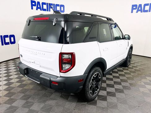 Used 2025 Ford Bronco Sport Outer Banks AWD/4WD image 10