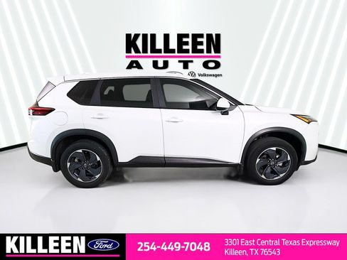 Used 2024 Nissan Rogue SV FWD image 10
