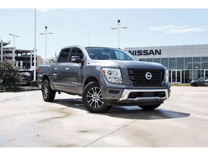 Used 2020 Nissan Titan SV w/ SV Convenience Package