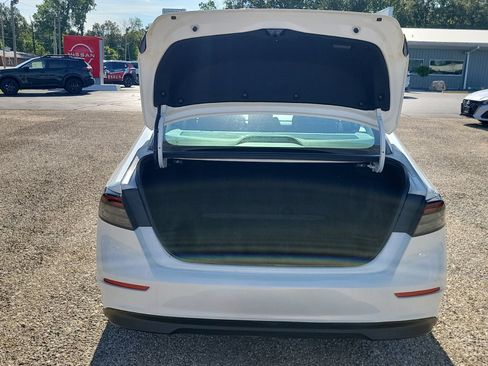 Used 2023 Honda Accord EX image 9