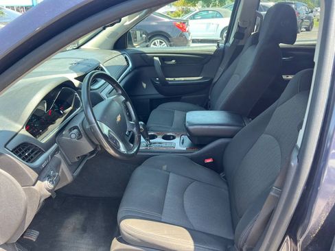 Used 2013 Chevrolet Traverse LT FWD image 8