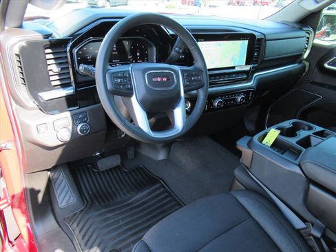 Used 2024 GMC Sierra 1500 Elevation image 17