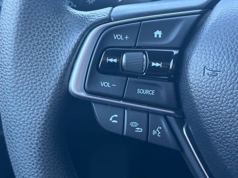 Used 2020 Honda Accord LX image 29
