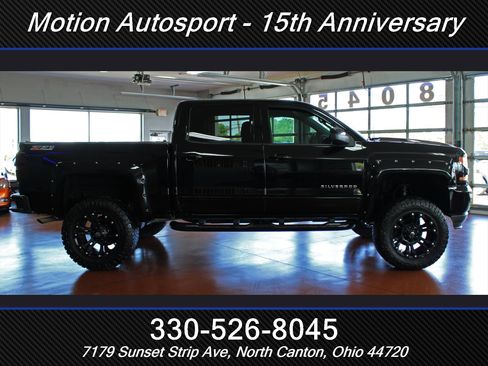 Used 2017 Chevrolet Silverado 1500 LT w/ LPO, Black Pack AWD/4WD image 12