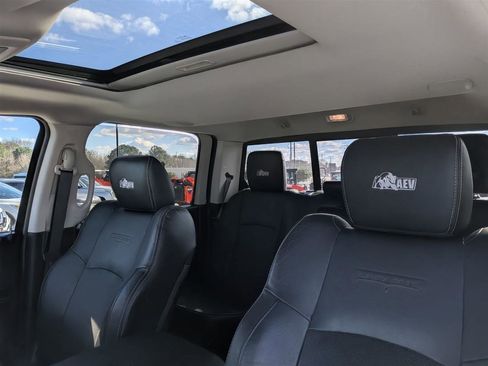Used 2016 RAM 2500 Laramie w/ Convenience Group image 25