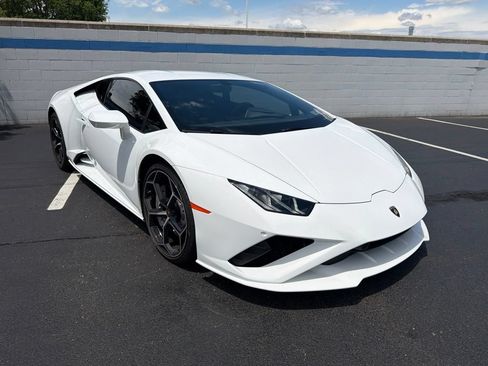 Used 2020 Lamborghini Huracan EVO RWD image 7