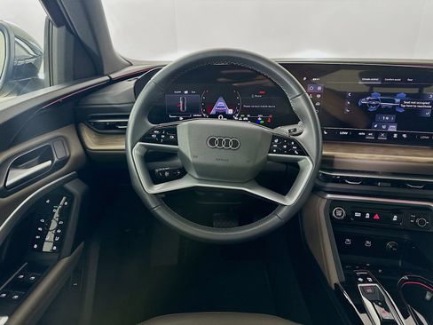 Used 2025 Audi Q5 Premium w/ Convenience Package AWD/4WD image 15