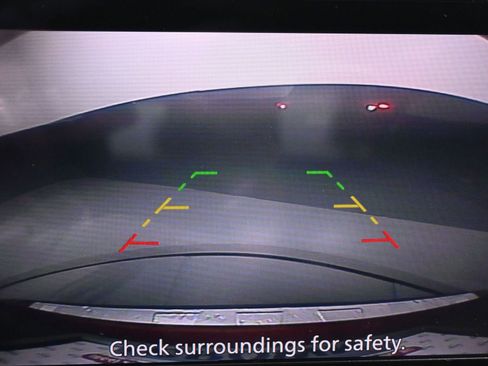 Used 2023 Nissan Rogue SV image 14