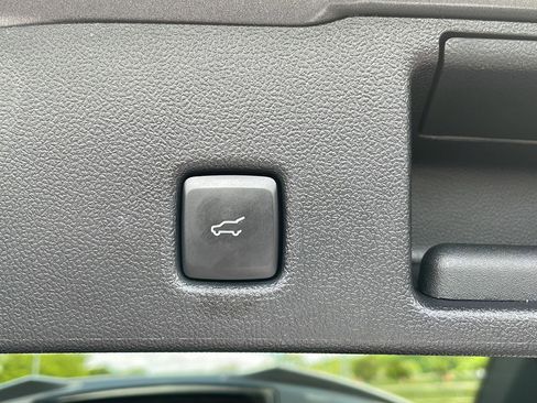Used 2024 Ford Escape ST-Line w/ Tech Pack #1 AWD/4WD image 31