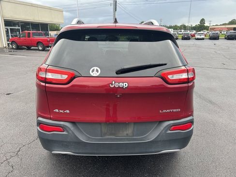 Used 2017 Jeep Cherokee Limited AWD/4WD image 6