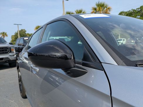 Used 2023 Honda Civic Sport image 15