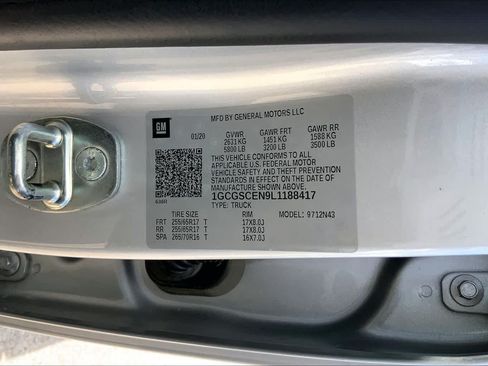 Used 2020 Chevrolet Colorado LT RWD image 34