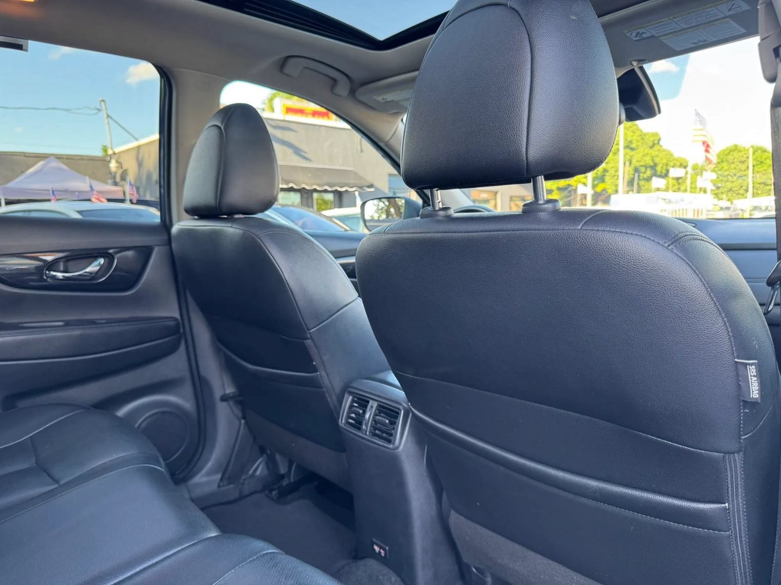 Used 2019 Nissan Rogue SL w/ Premium Package AWD/4WD image 28