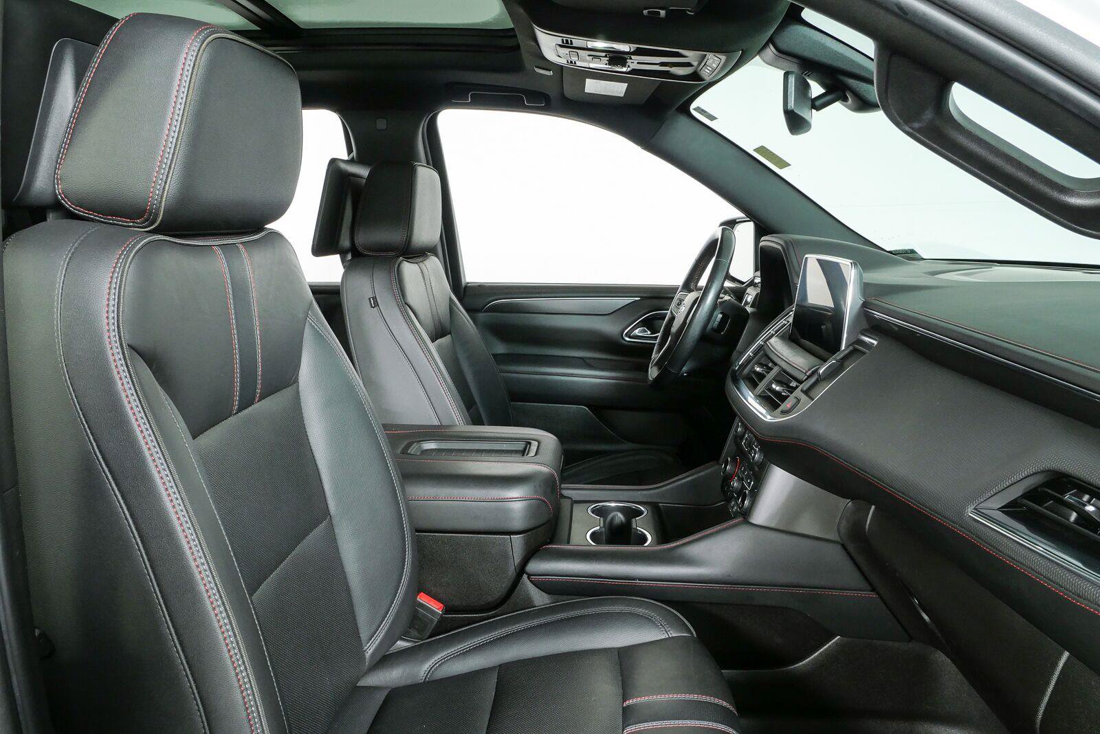 Used 2021 Chevrolet Tahoe RST w/ Luxury Package RWD image 26