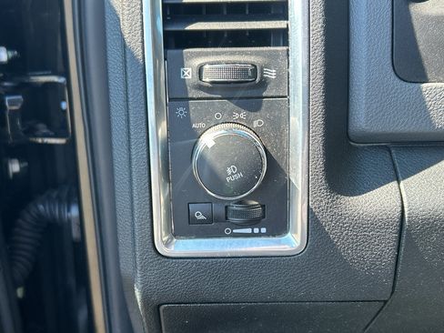 Used 2018 RAM 1500 Big Horn AWD/4WD image 17