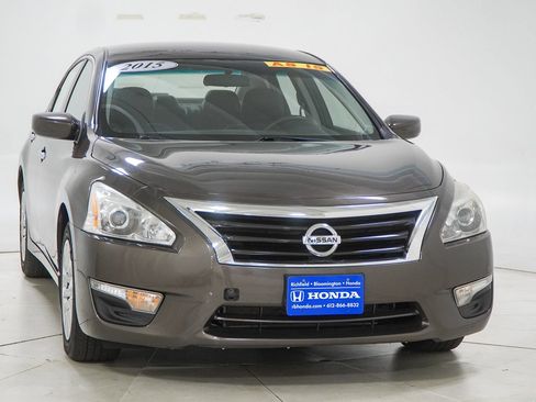 Used 2015 Nissan Altima 2.5 S w/ Power Driver Seat Package FWD image 16