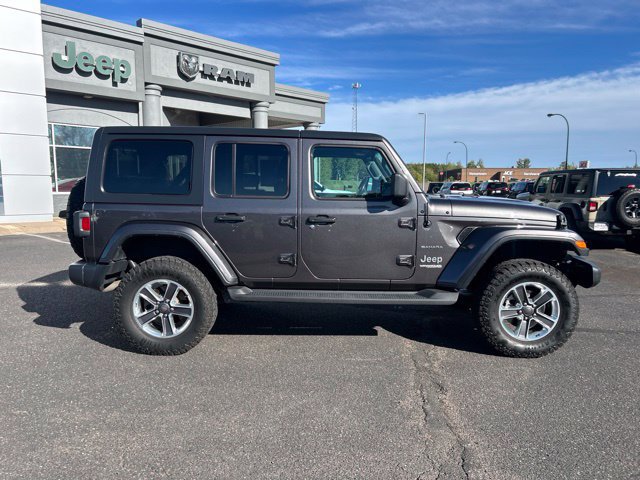 Used 2019 Jeep Wrangler Unlimited Sahara AWD/4WD image 2
