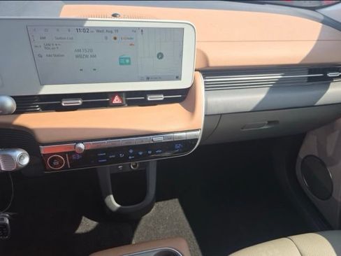 Certified 2024 Hyundai Ioniq 5 Limited AWD/4WD image 11