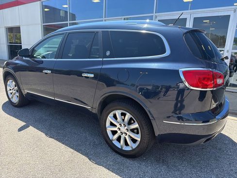 Used 2015 Buick Enclave Leather FWD image 2
