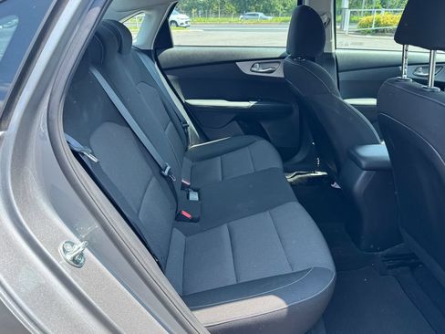 Used 2023 Kia Forte LXS w/ LXS Technology Package FWD image 31