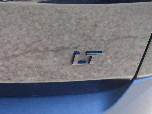 Used 2023 Chevrolet Traverse LT w/ Midnight/Sport Edition AWD/4WD image 12