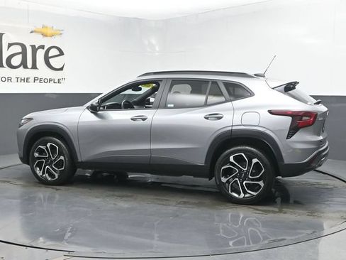Used 2024 Chevrolet Trax RS w/ Driver Confidence Package FWD image 53