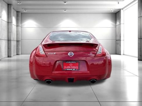 Used 2009 Nissan 370Z Touring RWD image 6