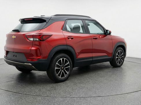 Used 2025 Chevrolet TrailBlazer LT image 9