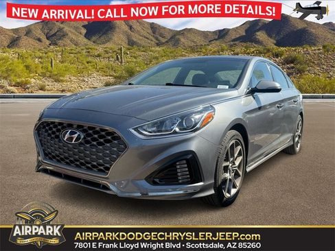 Used 2018 Hyundai Sonata Sport image 1