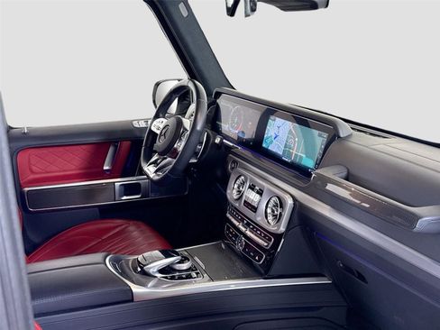 Used 2024 Mercedes-Benz G 63 AMG 4MATIC image 34