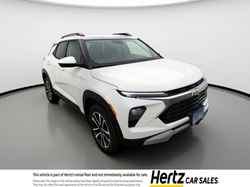 Used 2025 Chevrolet TrailBlazer LT FWD image 1
