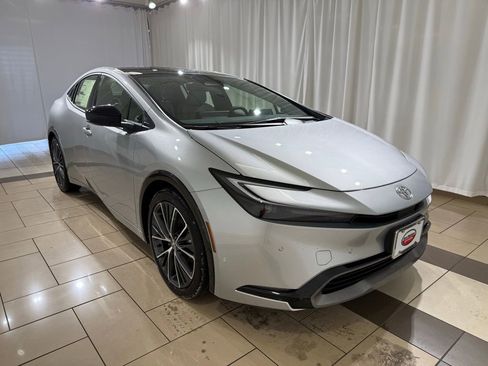 New 2026 Toyota Prius XLE image 7