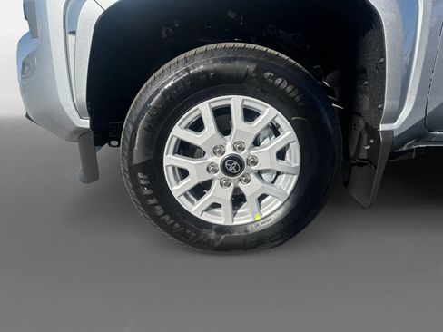 Certified 2026 Toyota Tacoma SR5 AWD/4WD image 14