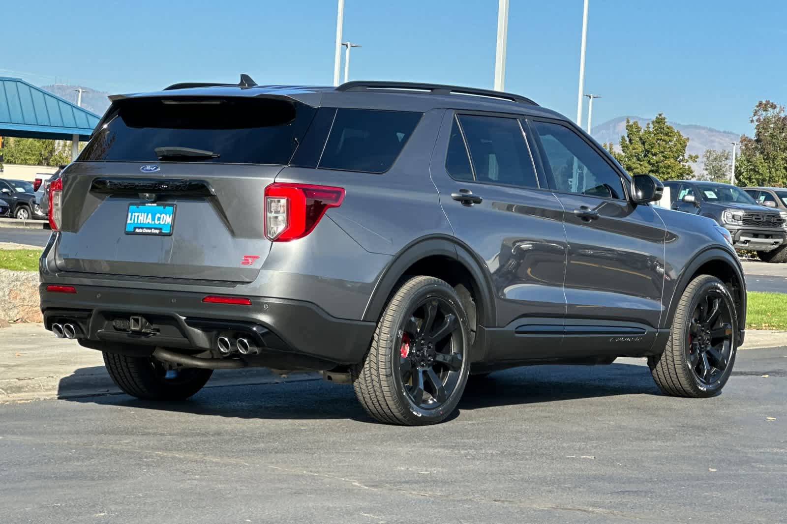 Certified 2022 Ford Explorer ST w/ Equipment Group 401A AWD/4WD image 2