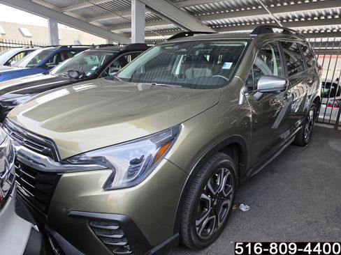 Used 2023 Subaru Ascent Touring AWD/4WD image 4