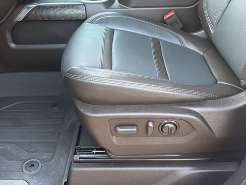 Used 2022 GMC Sierra 2500 Denali image 24