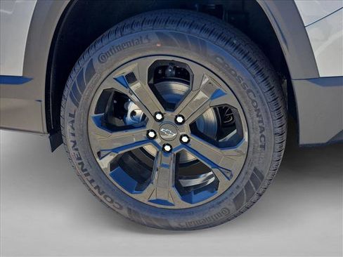 New 2026 Chevrolet Equinox LT w/ Convenience Package II FWD image 10