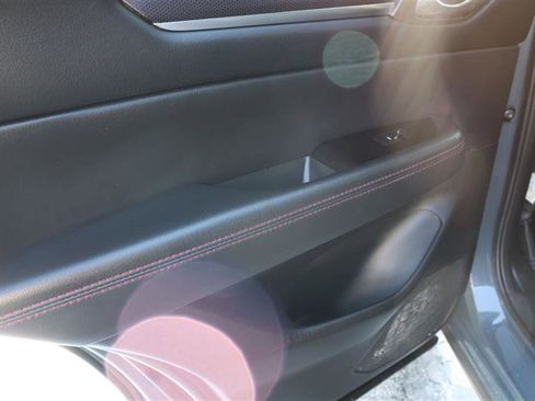 Used 2025 MAZDA CX-5 Carbon Edition image 13